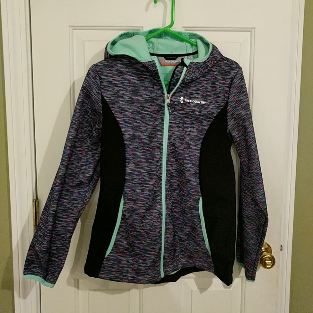 Light weight jacket with hood.